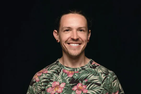 体育评论员张指导